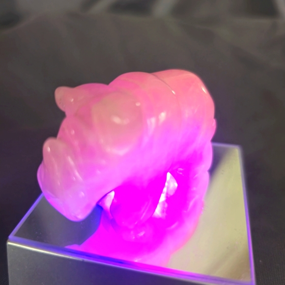 Rose Quartz Rhino - Picture 3 of 3